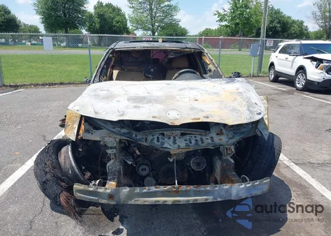 2011 BMW 328 xDrive z USA, uszkodzony, nr VIN WBAPK5C56BA656503